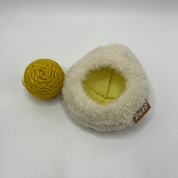 Zeze Boiled Egg Catnip Sisal Ball Cat Toy - Picture 6 of 7